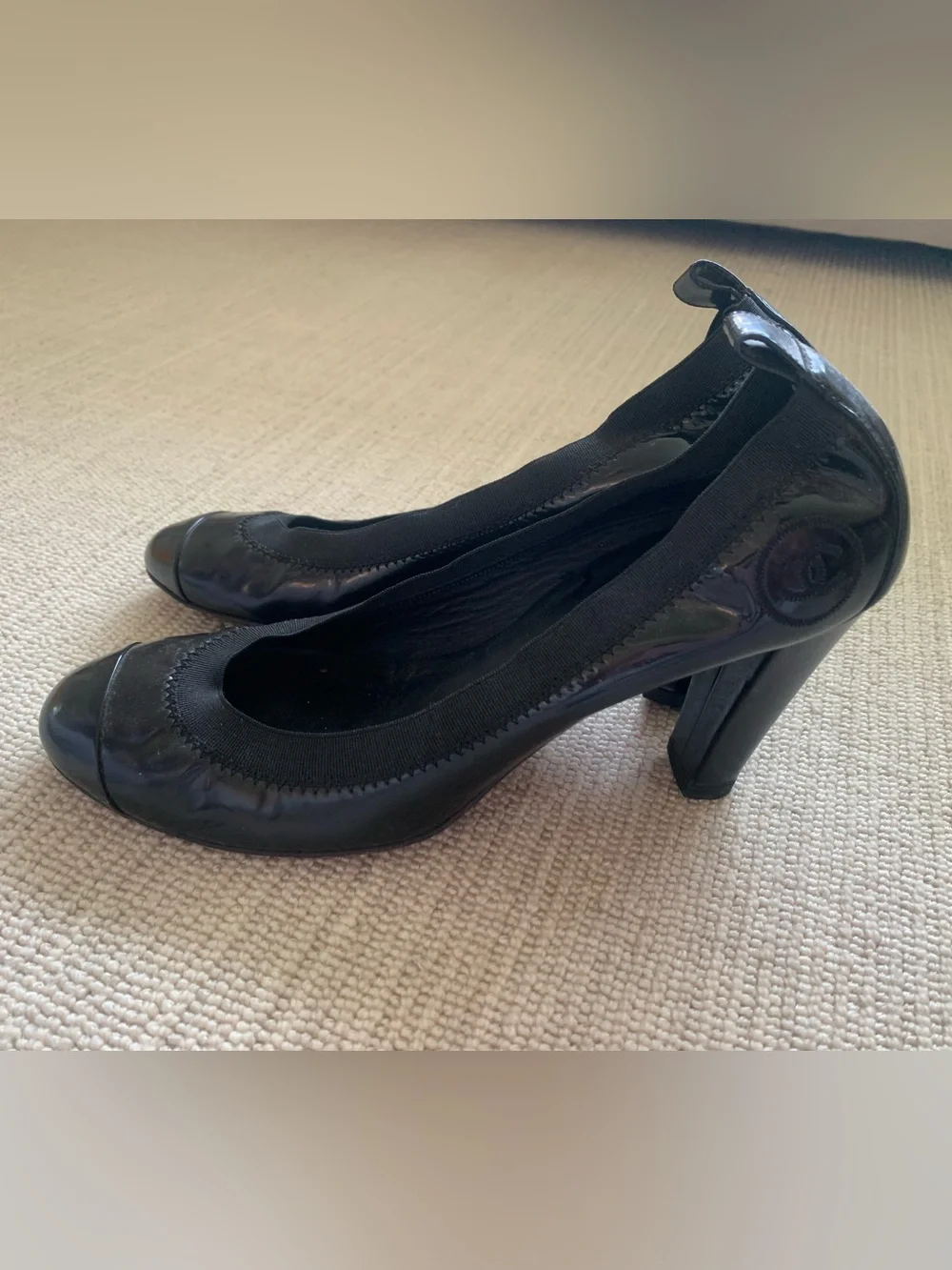 CHANEL Black Patent Leather Stretch Spirit Pumps 39 8.5